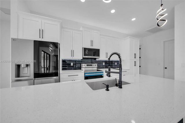 731 La Plata Ave, Lehigh Acres, FL 33974