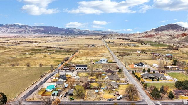 215 N MAIN ST, Glenwood, UT 84730
