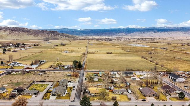 215 N MAIN ST, Glenwood, UT 84730