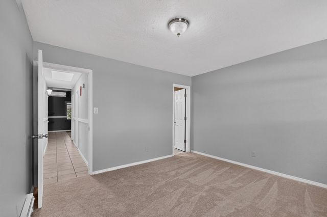1463 Acequia Borrada, Santa Fe, NM 87507