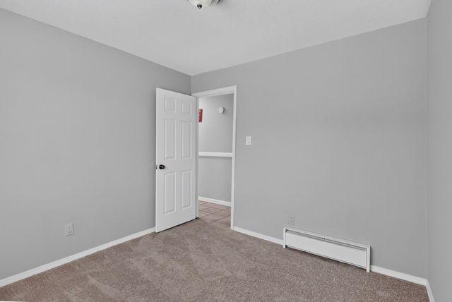 1463 Acequia Borrada, Santa Fe, NM 87507