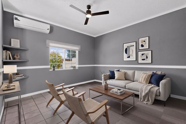 1463 Acequia Borrada, Santa Fe, NM 87507