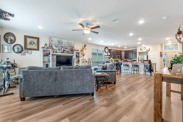 1946 Chief Street, Bryan, TX 77807