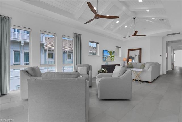6585 Dominica DR 201, Naples, FL 34113