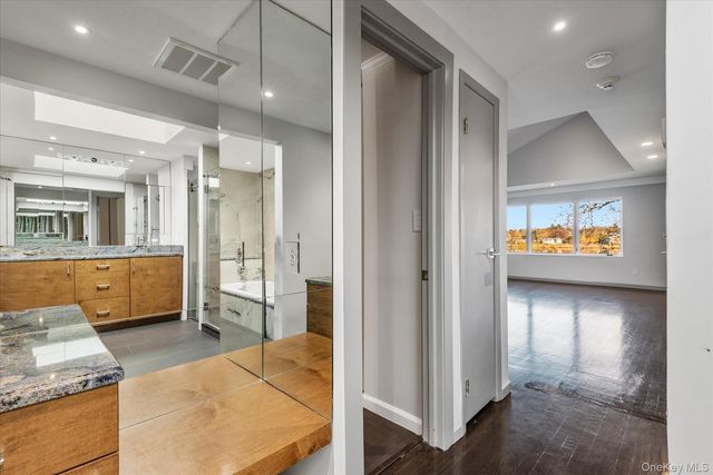 369 E Shore Road, Great Neck, NY 11023