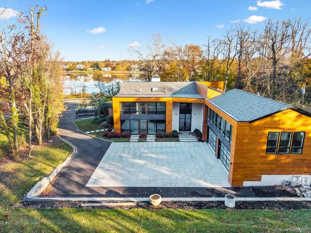 369 E Shore Road, Great Neck, NY 11023