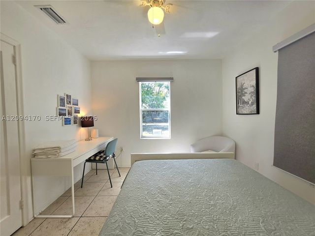 1220 NE 128th St, North Miami, FL 33161