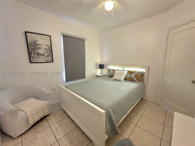 1220 NE 128th St, North Miami, FL 33161
