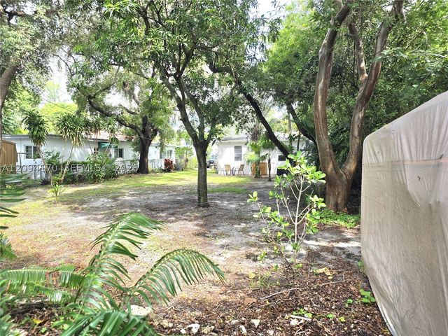 1220 NE 128th St, North Miami, FL 33161