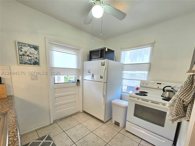 1220 NE 128th St, North Miami, FL 33161