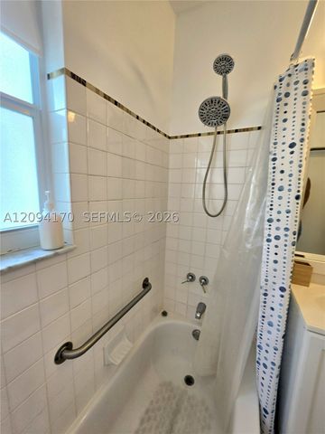 1220 NE 128th St, North Miami, FL 33161