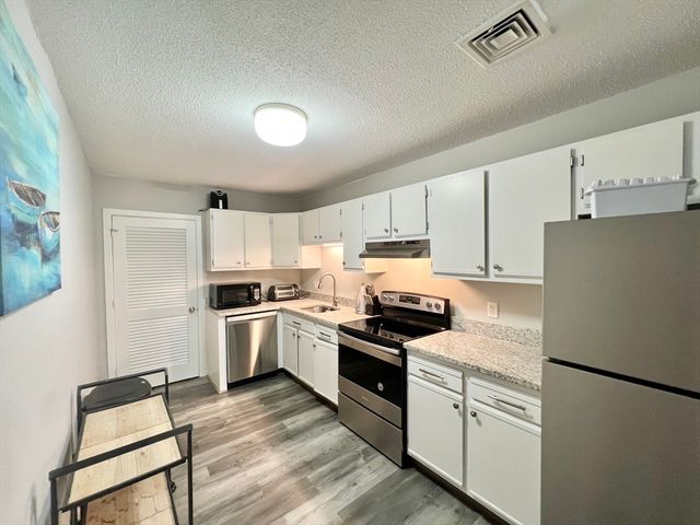1506 Gorham Street 304, Lowell, MA 01852