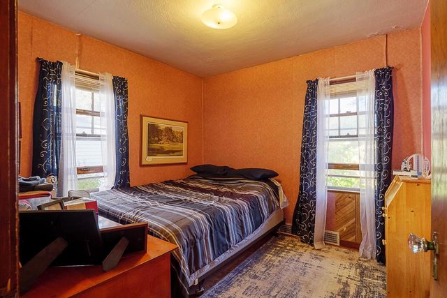 512 MECH STREET, Green Bay, WI 54302