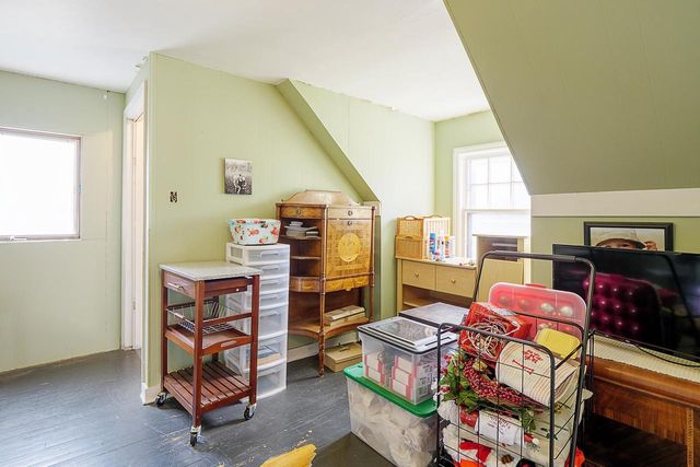 512 MECH STREET, Green Bay, WI 54302