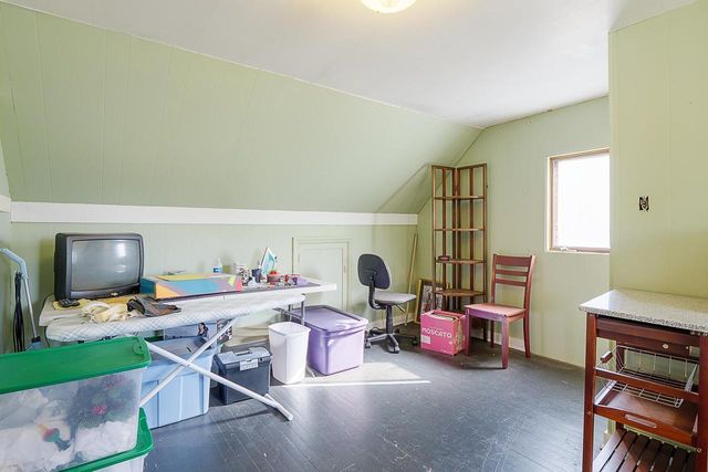 512 MECH STREET, Green Bay, WI 54302