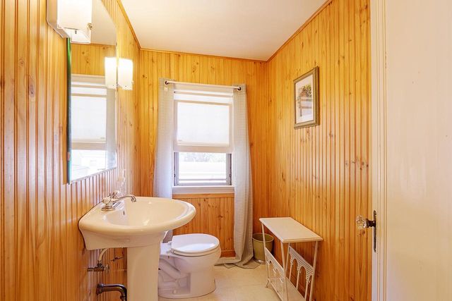 512 MECH STREET, Green Bay, WI 54302