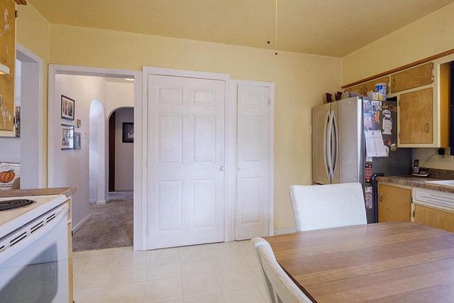 512 MECH STREET, Green Bay, WI 54302