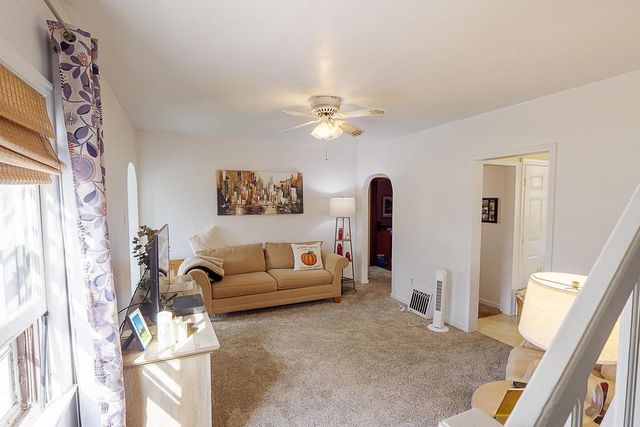 512 MECH STREET, Green Bay, WI 54302