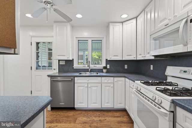 226 SANDRA RD, Wilmington, DE 19803