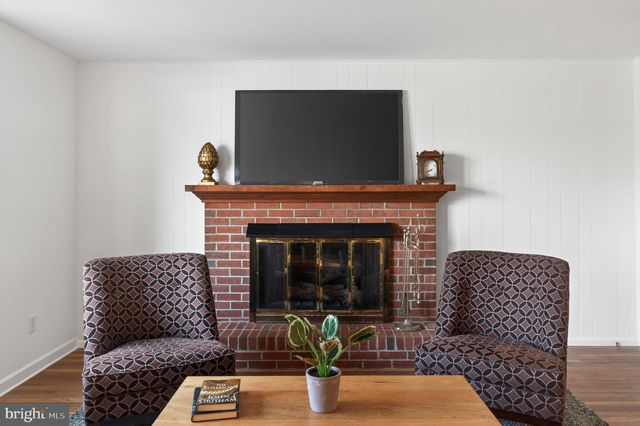 226 SANDRA RD, Wilmington, DE 19803