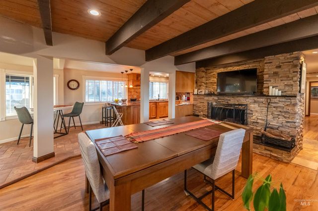 4917 Mountain View Dr, Boise, ID 83704