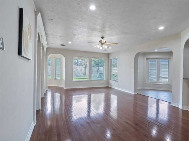 6210 Ballina Canyon Lane, Houston, TX 77041