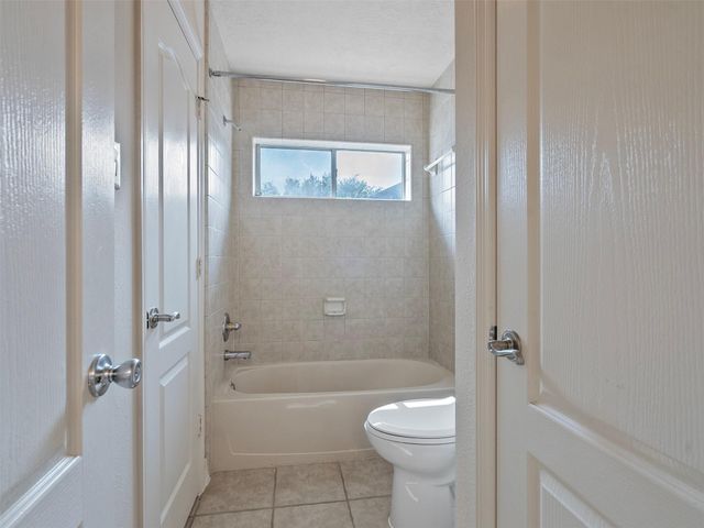 6210 Ballina Canyon Lane, Houston, TX 77041