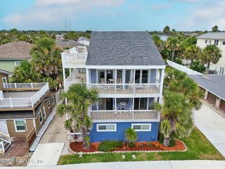 724 1ST Street S, Jacksonville Beach, FL 32250