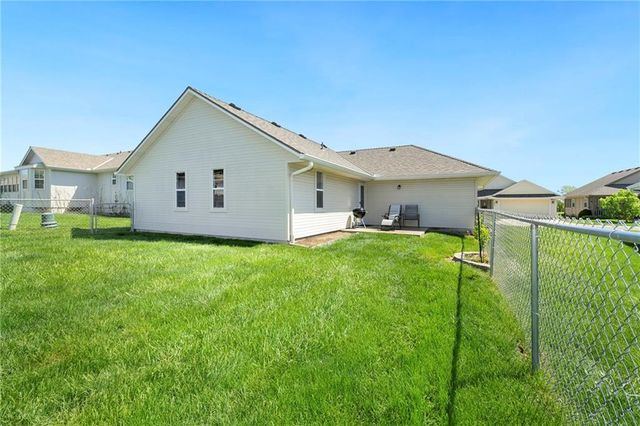 502 S Poseidon Way, Raymore, MO 64083