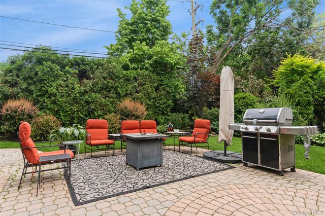 163 Tullamore Road, Garden City, NY 11530