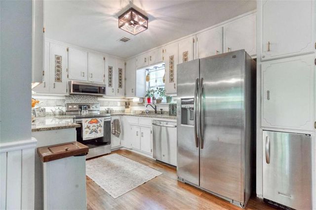 4234 Timber Trace Road, Loganville, GA 30052