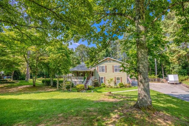 4234 Timber Trace Road, Loganville, GA 30052