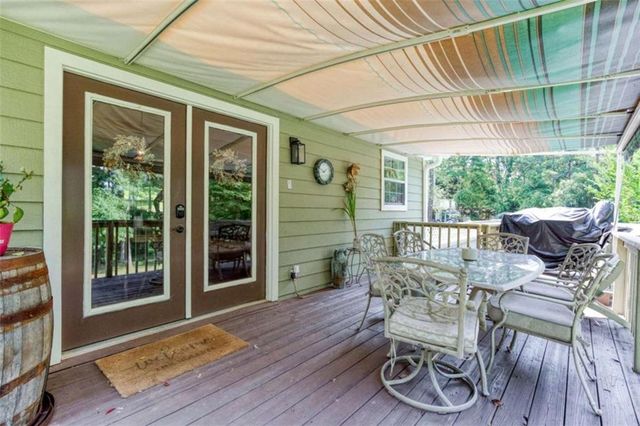 4234 Timber Trace Road, Loganville, GA 30052