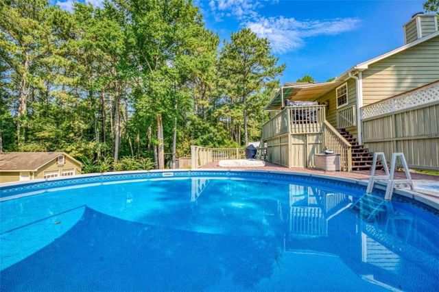 4234 Timber Trace Road, Loganville, GA 30052