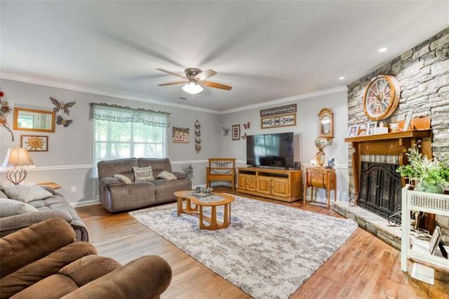 4234 Timber Trace Road, Loganville, GA 30052