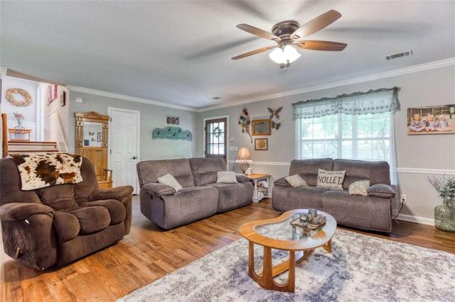 4234 Timber Trace Road, Loganville, GA 30052