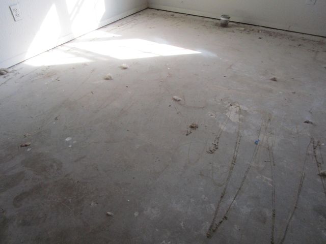 601 ALAMO Street, Claude, TX 79019