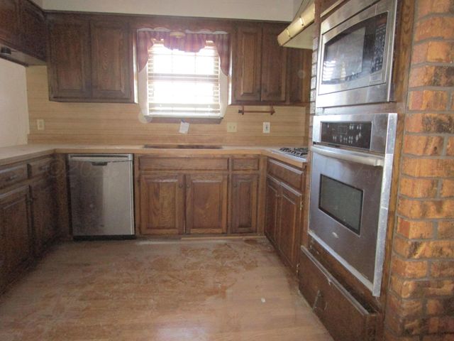 601 ALAMO Street, Claude, TX 79019