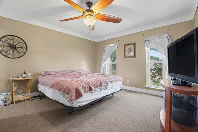 750 Greenhill Lane, Grand Prairie, TX 75052