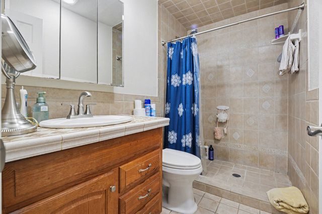 750 Greenhill Lane, Grand Prairie, TX 75052