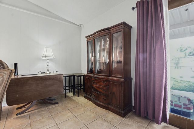 750 Greenhill Lane, Grand Prairie, TX 75052