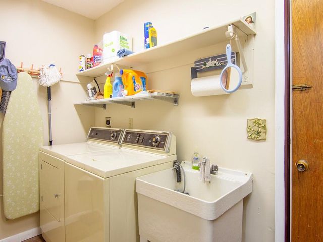 2543 SE Price Court, Port St. Lucie, Port St Lucie, FL 34953