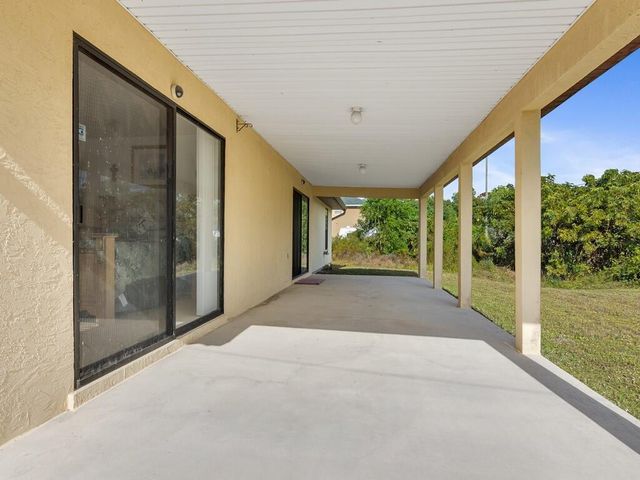 2543 SE Price Court, Port St. Lucie, Port St Lucie, FL 34953