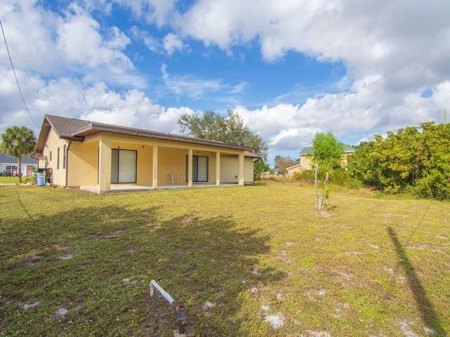 2543 SE Price Court, Port St. Lucie, Port St Lucie, FL 34953