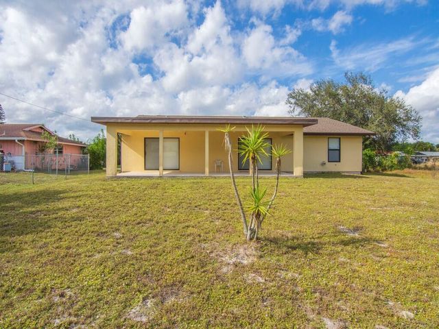 2543 SE Price Court, Port St. Lucie, Port St Lucie, FL 34953