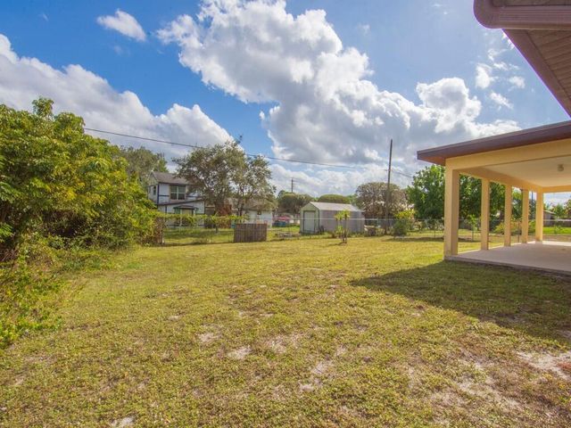 2543 SE Price Court, Port St. Lucie, Port St Lucie, FL 34953