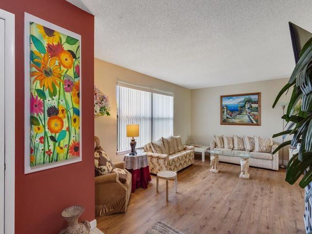 2543 SE Price Court, Port St. Lucie, Port St Lucie, FL 34953