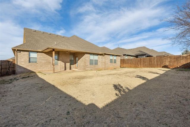 8412 NW 158th Street, Edmond, OK 73013