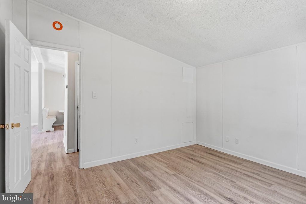 Image 17 of property listing at 227 FOREST GREEN RD, Aberdeen, MD 21001