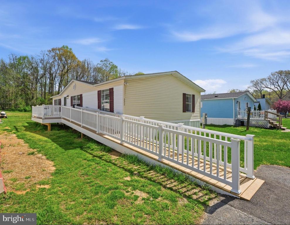 Image 23 of property listing at 227 FOREST GREEN RD, Aberdeen, MD 21001